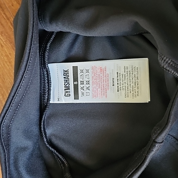 NWOT Gymshark Training Cropped Black Leggings Size Small - Picture 3 of 7